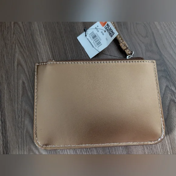 Wilsons Leather‎ Metallic Gold Wristlet - Picture 3 of 5
